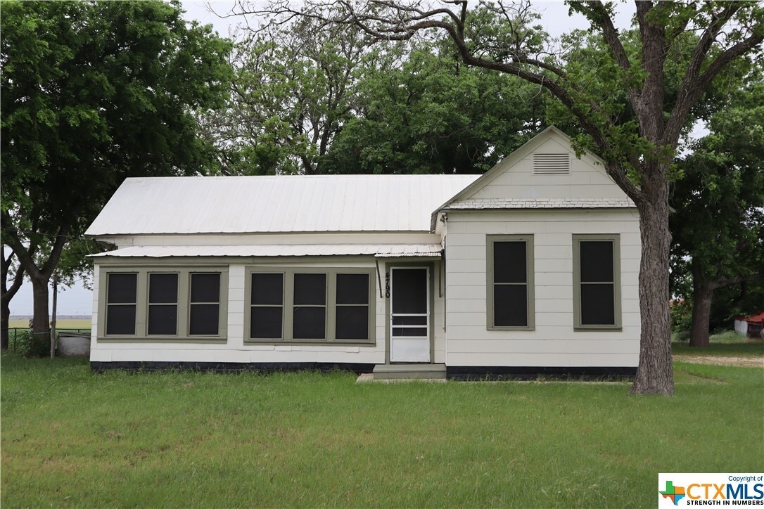 Primary Photo - 4790 Texas Hwy 123
