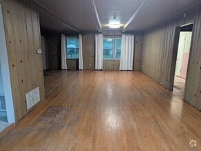 Building Photo - 5520 S Madison Ave