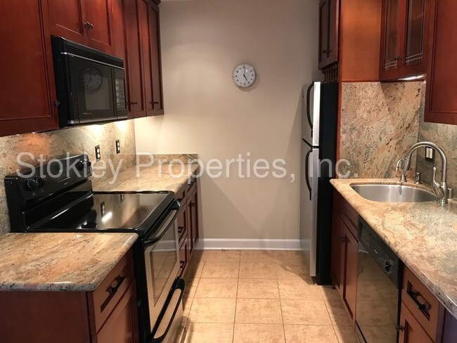 Building Photo - 1483 Marchbanks Dr