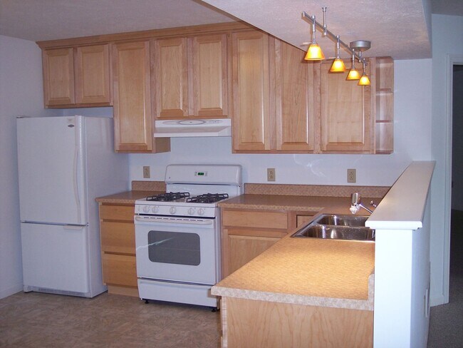 Foto del edificio - 2 Bedroom, 2.5 Bath Townhome Near Med Center - Available 05/20/2026!