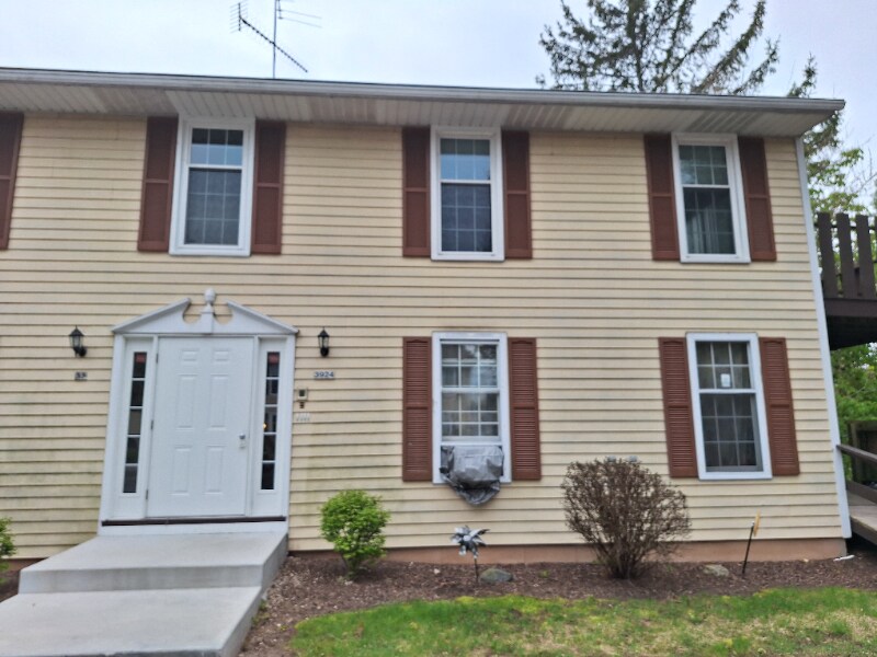 Primary Photo - 3924 County Pl