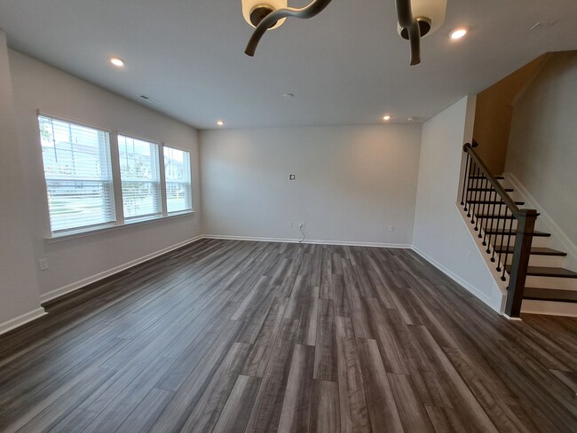 Foto del edificio - Charming 3 beds 2.5 baths in Fuquay Varina!