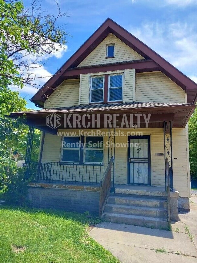 Building Photo - Nice 3-Bed 1-Bath Home in West Toledo. Fre...