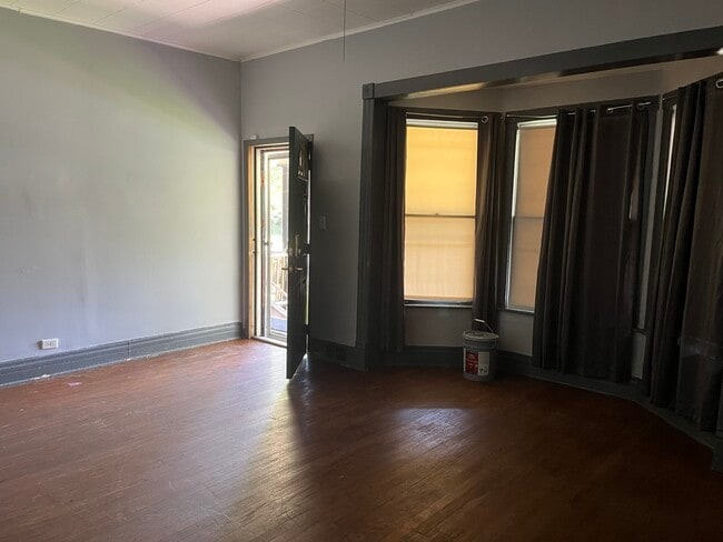 Building Photo - 15534 Turlington Ave