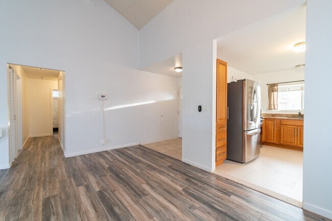 Foto del edificio - Ocean & Mountain view in beautiful Makakilo home!
