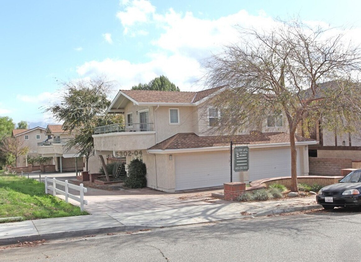 Foto principal - 5302 Colodny Ave