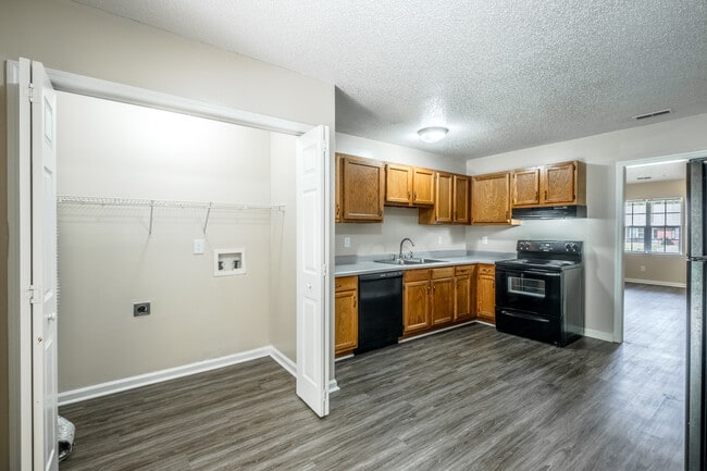 Building Photo - Margret Court