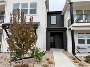 Building Photo - 1804 Iron Wheel Dr