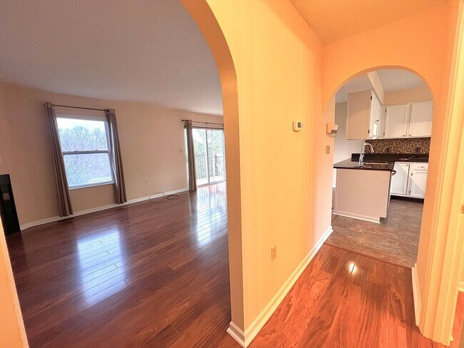 Building Photo - Cranberry Township - 3 Bedroom 2.5 Bathroo...