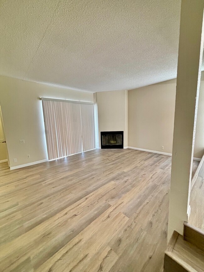 Building Photo - 28192 Rey de Copas Ln