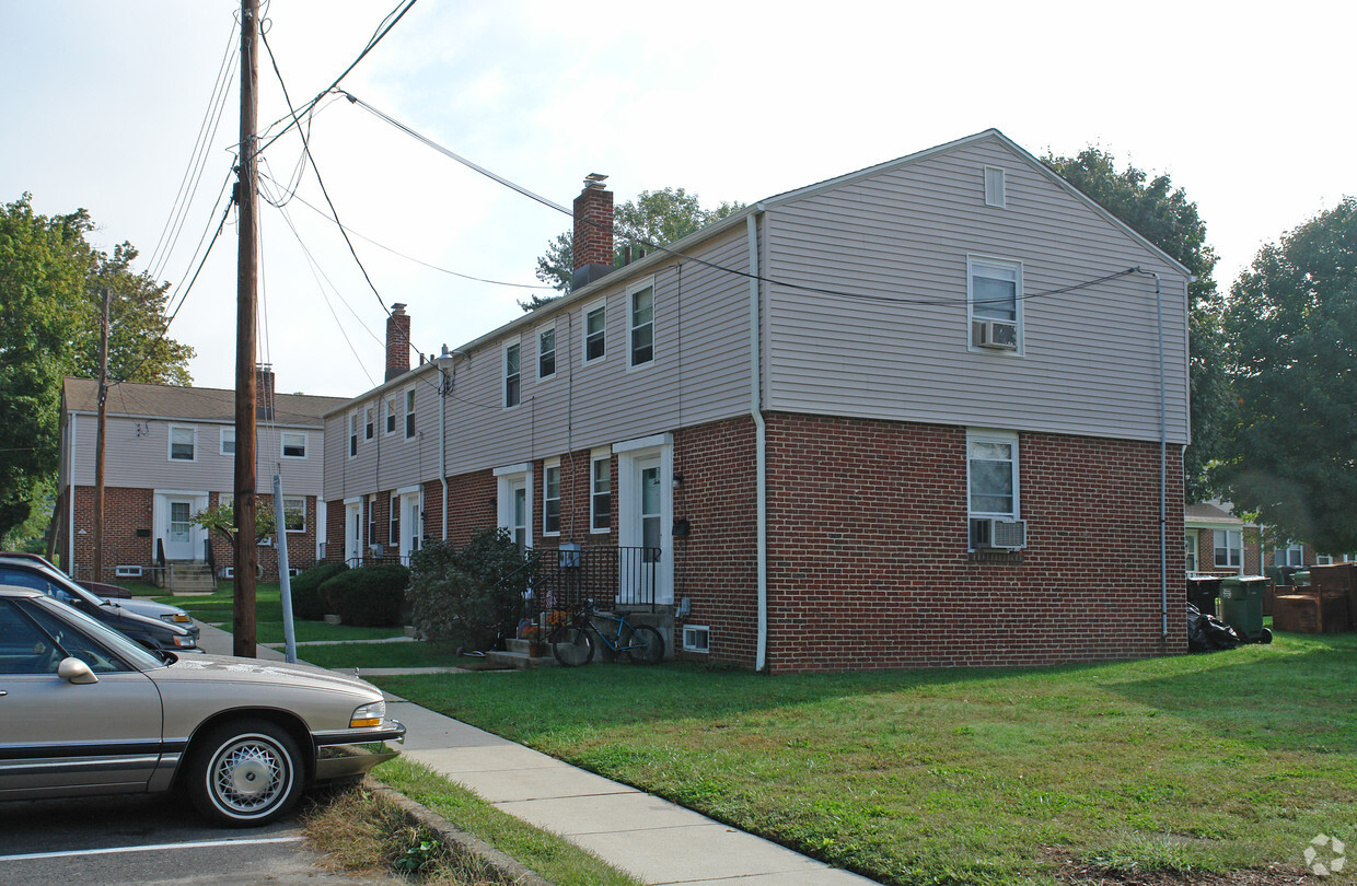 Edificio - Pitman Garden Apartments