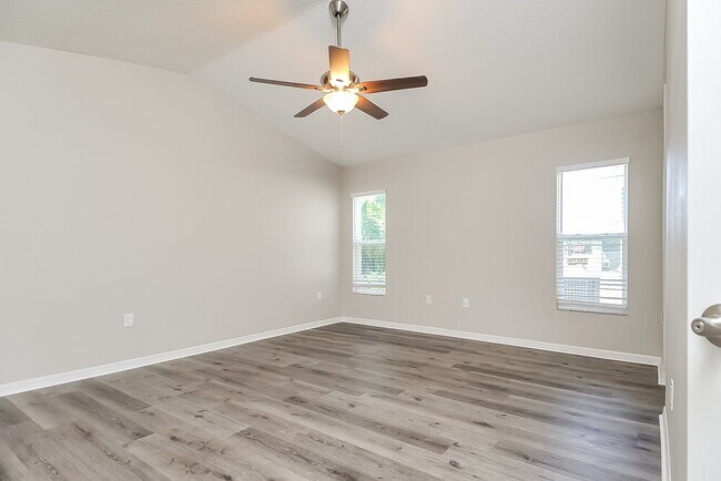 Building Photo - 1201 Sheridan Bay Dr