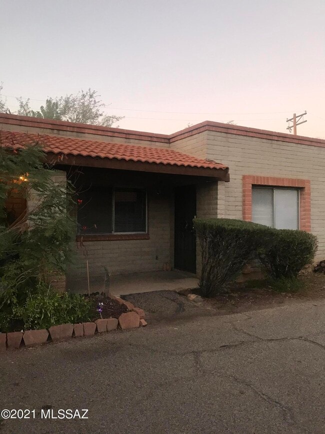 Building Photo - 3699 N Mountain Ave