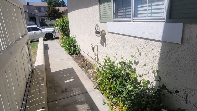 Foto del edificio - 11680 Mt Lassen Ct