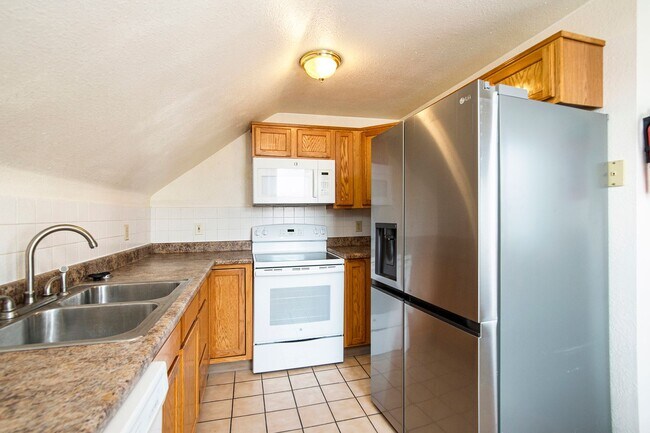 Foto del edificio - Adorable 2-bedroom apartment - Highlands B...