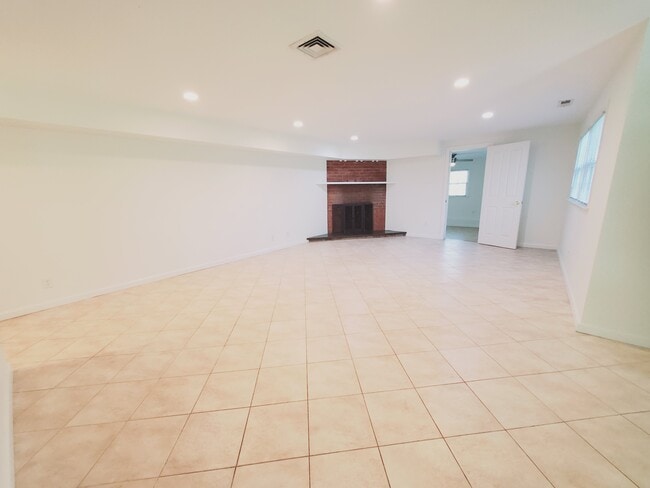 Foto del edificio - 74 Coventry Rd