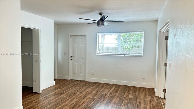 Foto del edificio - 4460 NE 13th Terrace