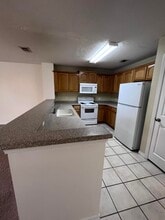 Building Photo - 211 Johnson Ct