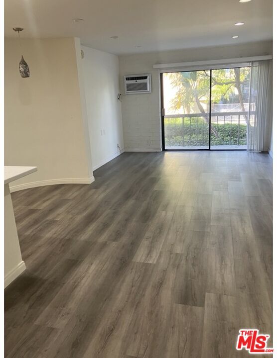 Foto del edificio - 1440 Veteran Ave