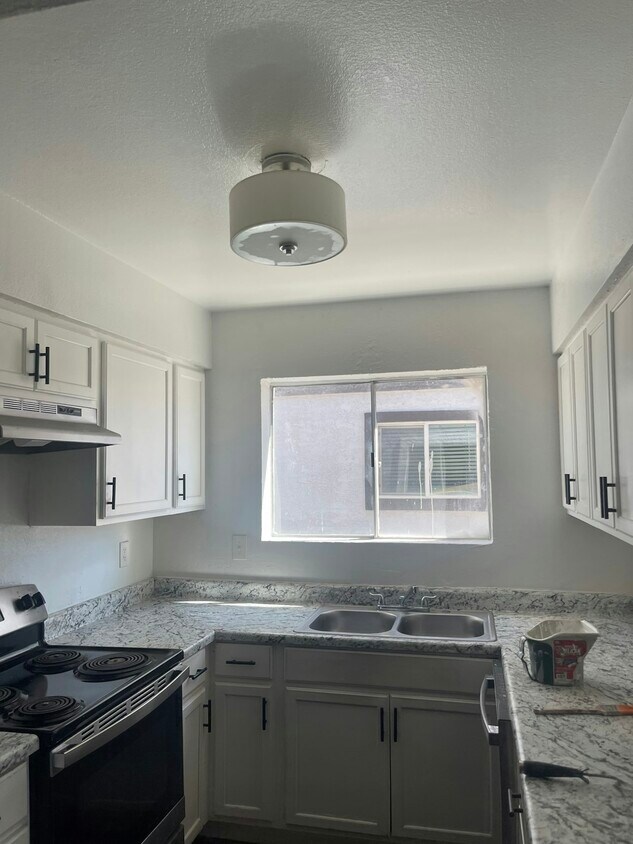 Foto principal - 3136 E Cicero St