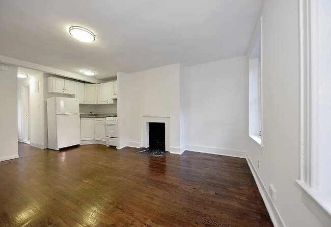 Foto del edificio - 58 W 8th St