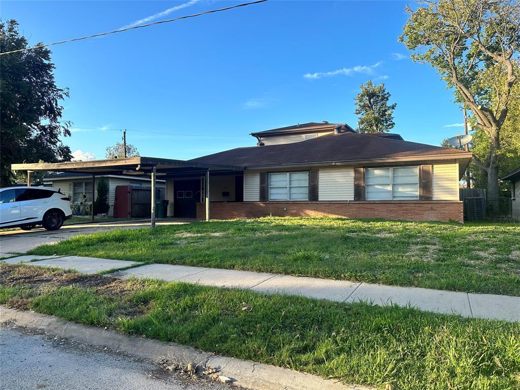 Primary Photo - 1511 Greenbriar Ave