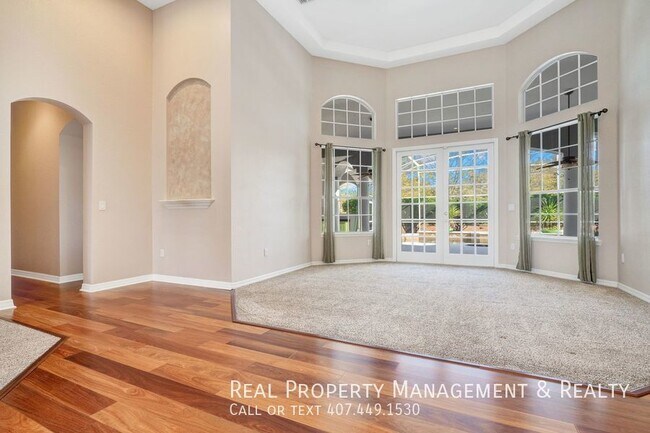Building Photo - Beautiful 4 BR / 3 BA In Tuskawilla