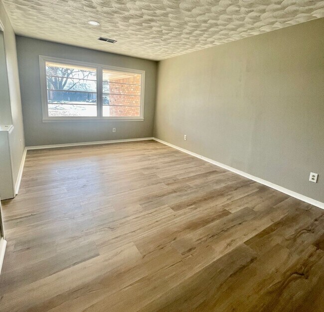Foto del edificio - 1620 56th St