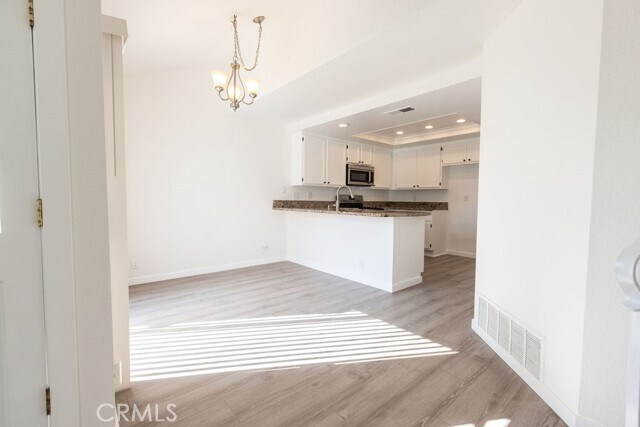 Foto del edificio - 47 Clover Ln
