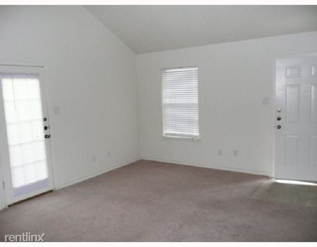 Building Photo - 2 br, 2 bath Duplex - 922 Sun Meadow St