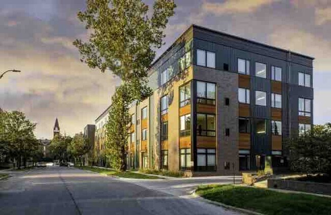 Foto del edificio - 2530 University Ave