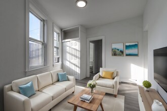 Building Photo - 4913 Yew St