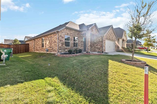 Building Photo - 2421 Chapel Oaks Dr