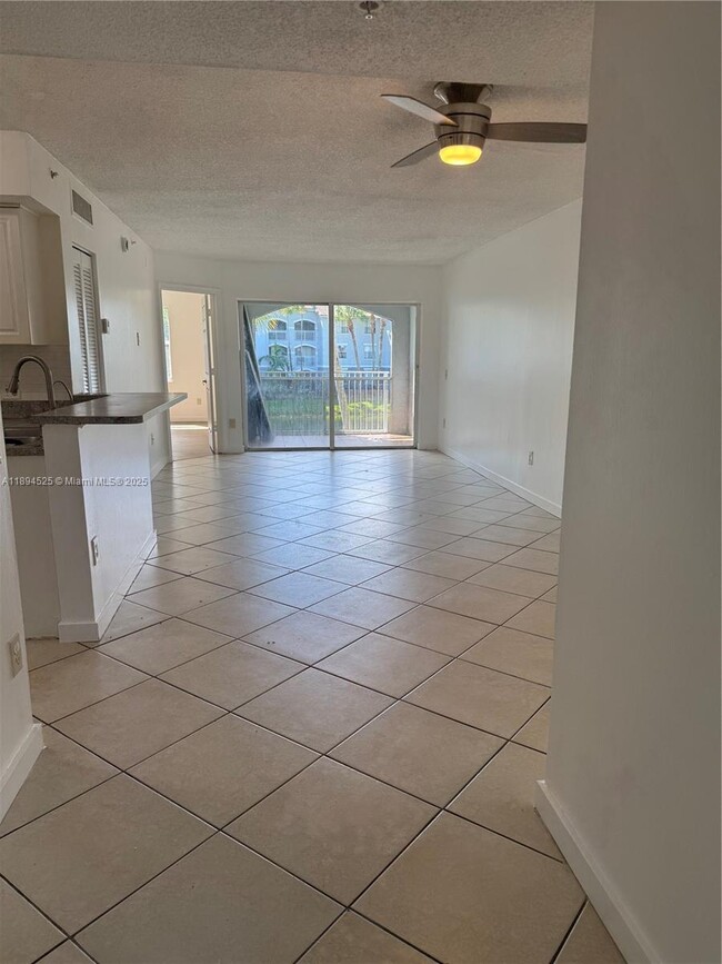 Foto del edificio - 9650 NW 2nd St