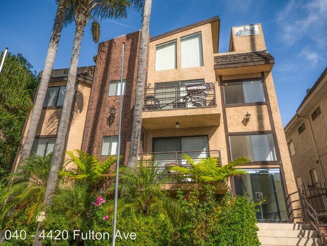 Building Photo - 4420 Fulton Ave