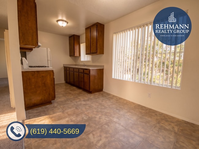 Building Photo - 1010 S Magnolia Ave