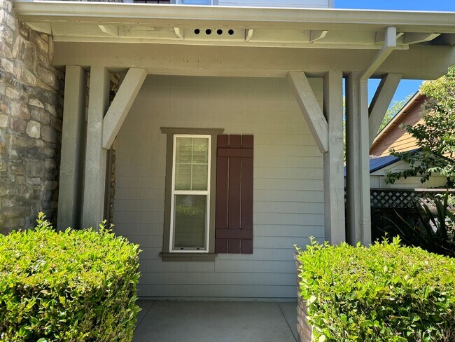 Foto del edificio - 484 Longwood Place, Vacaville