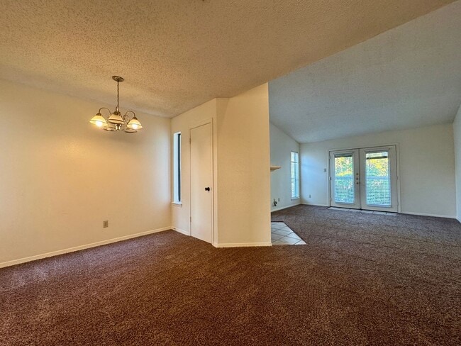 Building Photo - FEEL AT HOME AT LAKE SHORE VILLAS *Upstairs*