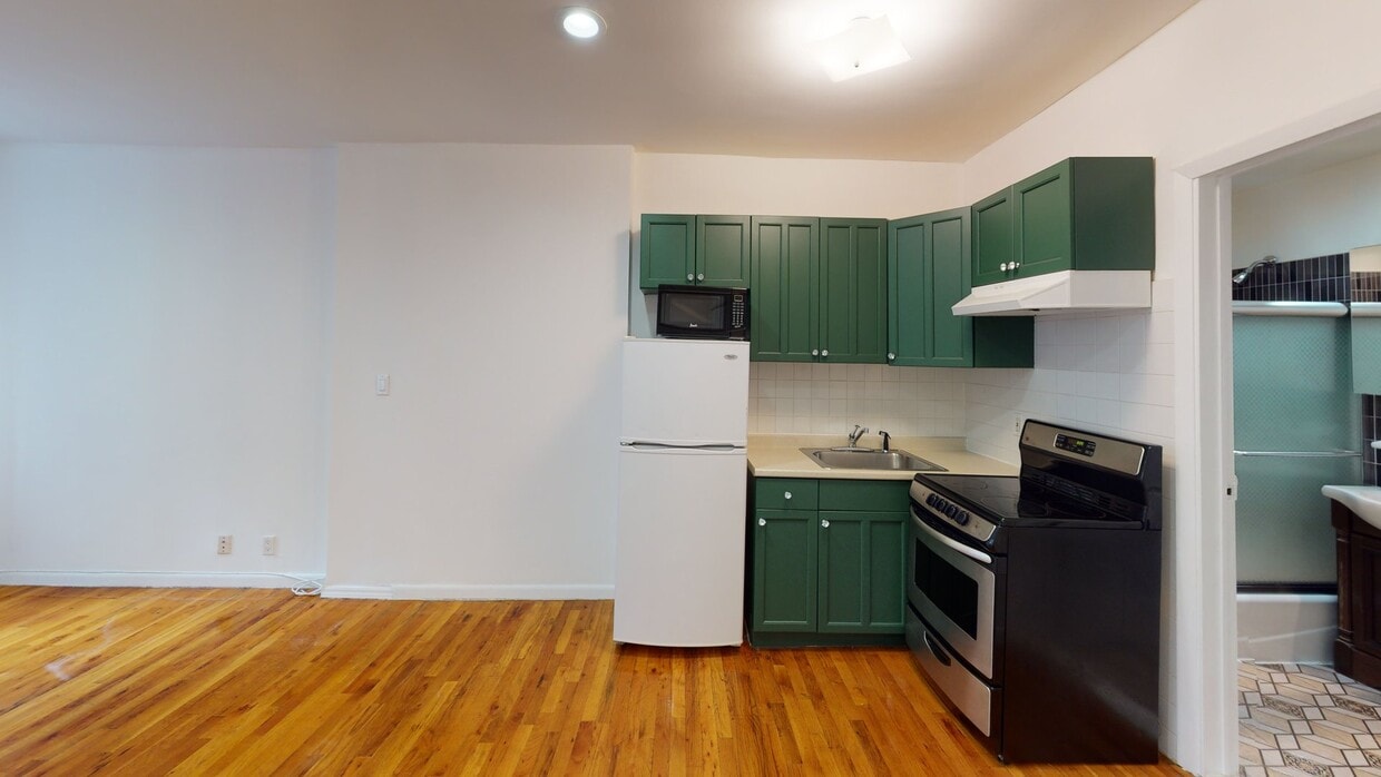 Photo - 41 W 46th St Apartment