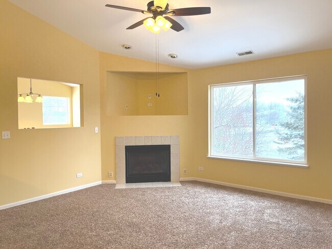 Building Photo - 3303 Blue Ridge Dr