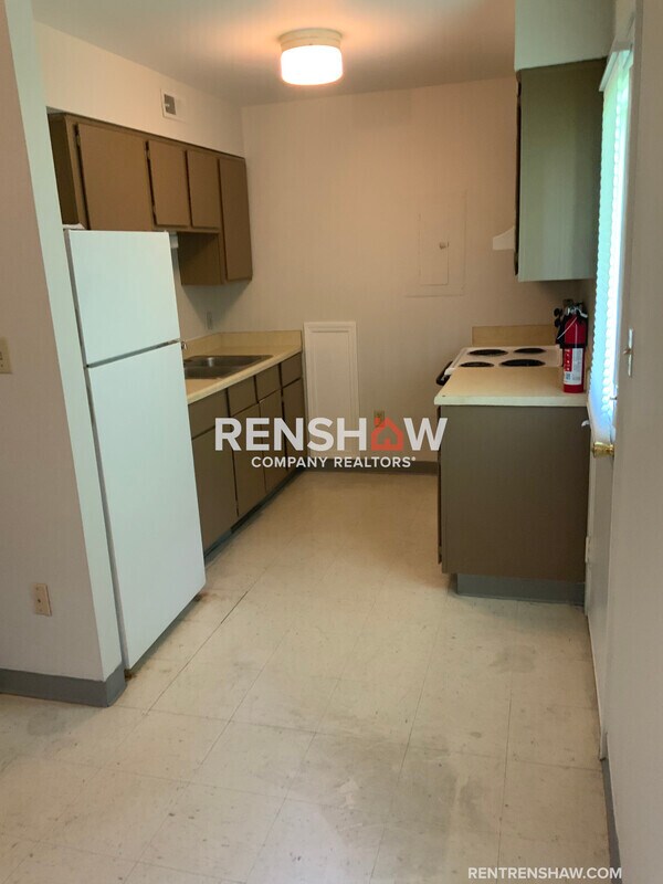 Foto del edificio - 142 Harrison Rd