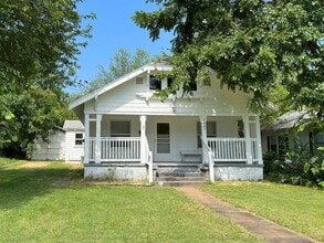 Building Photo - 2445 N Main Ave