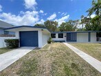 Foto principal - 103 SW 28th Rd