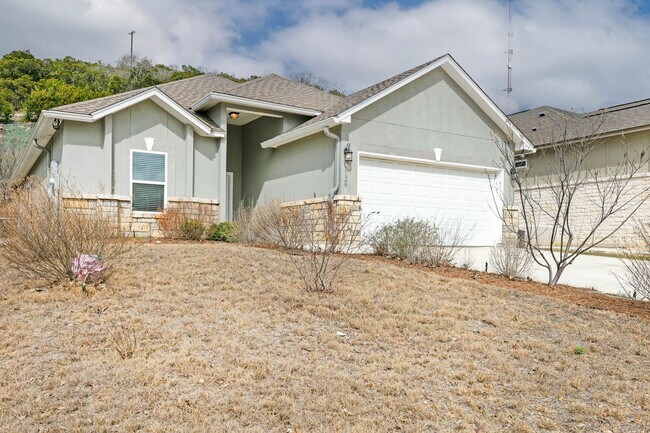 Foto del edificio - Kerrville, TX!  Country Charm with Modern Flair.