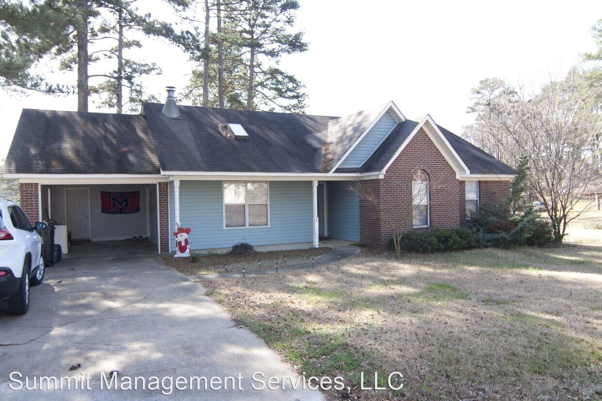 Primary Photo - 3 br, 2 bath House - 300 Thacker Loop