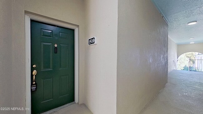 Building Photo - 8601 Beach Blvd