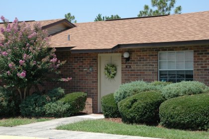 Foto principal - Lakebreeze Apartments