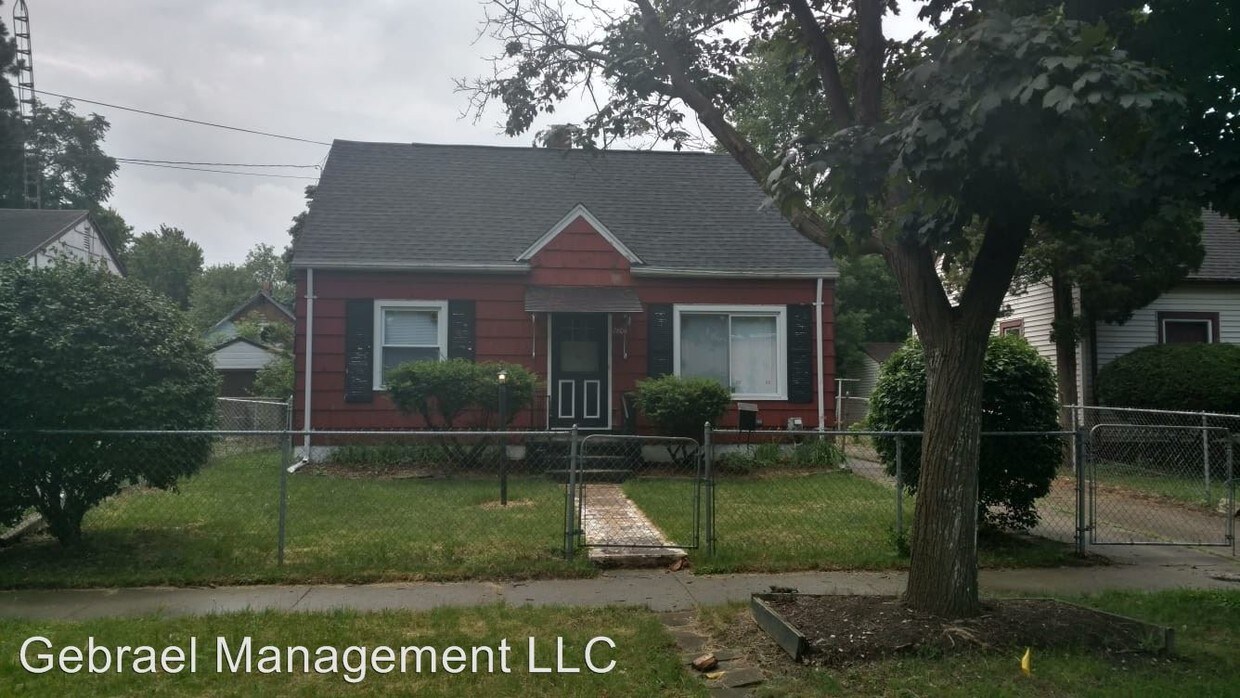 Primary Photo - 3 br, 1.5 bath House - 2606 Oklahoma Ave.