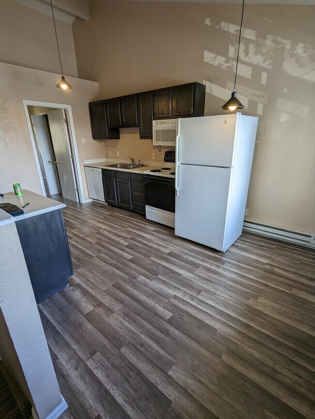 Foto del edificio - 1709 Oakshire Ln
