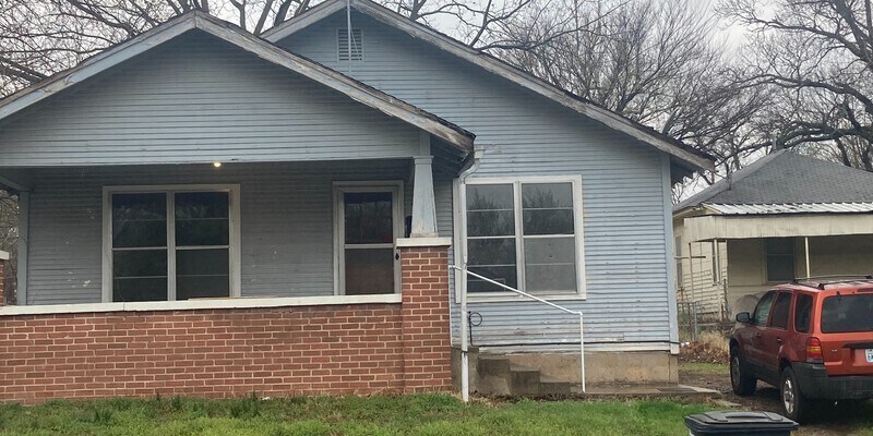 Primary Photo - 620 N. Union